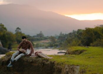 Embracing the Power of Unconditional Love: Inspiring Quotes to Warm Your Heart